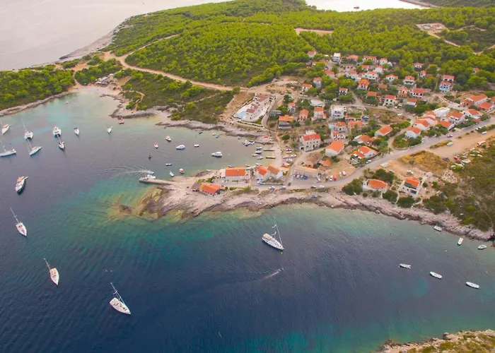 The Sea House Apartments