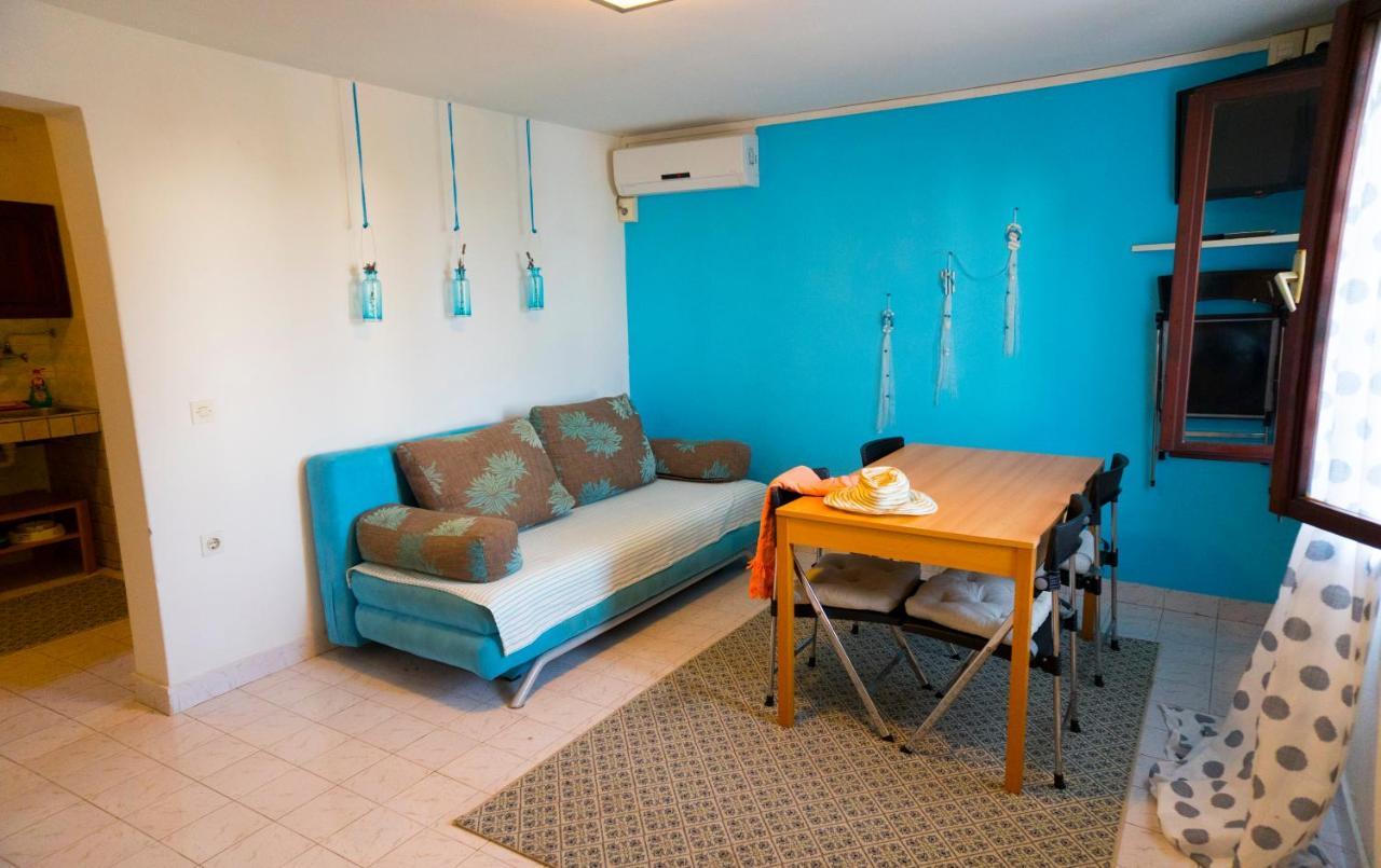 The Sea House Apartment Vis