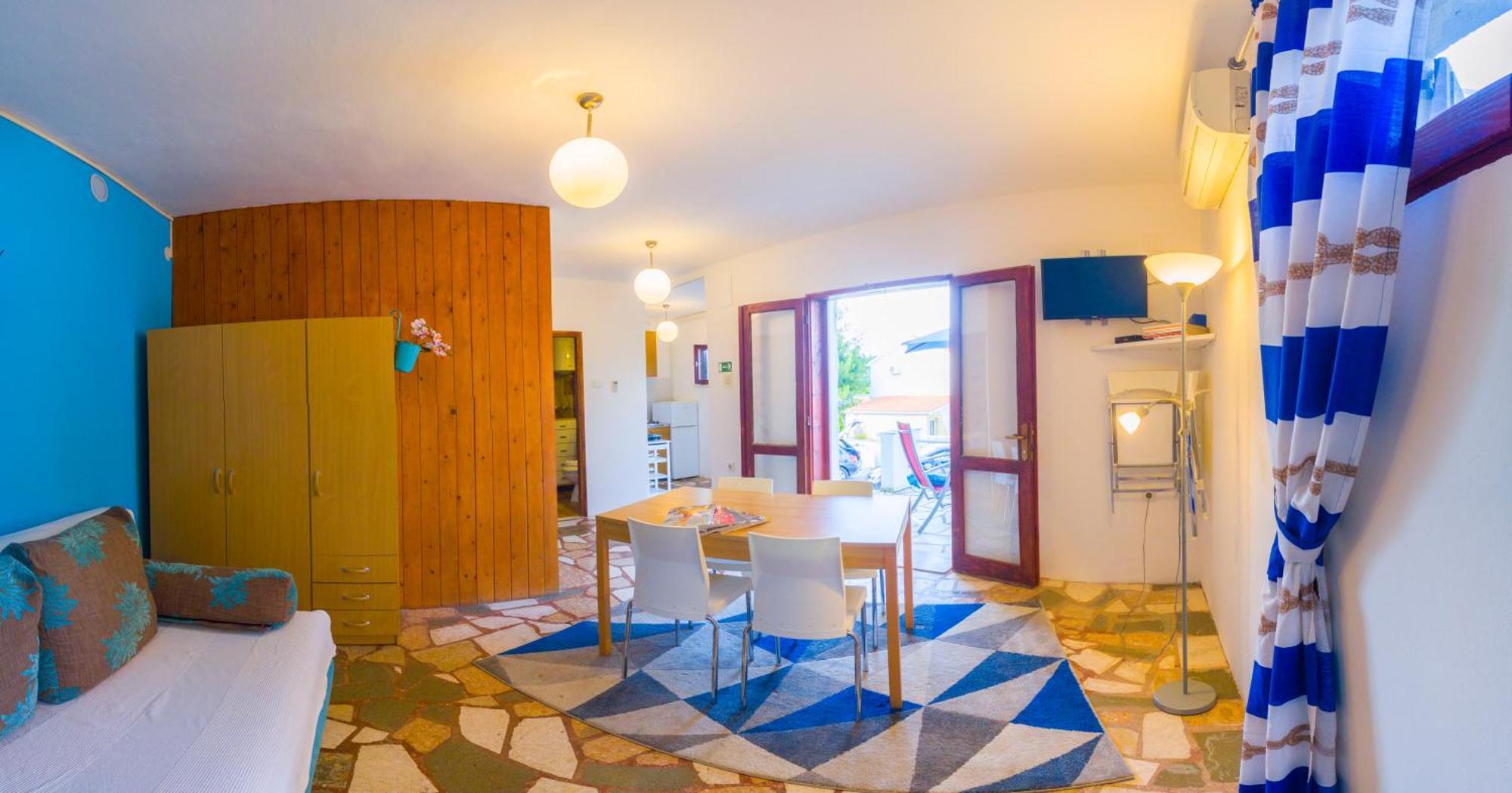 The Sea House * Vis